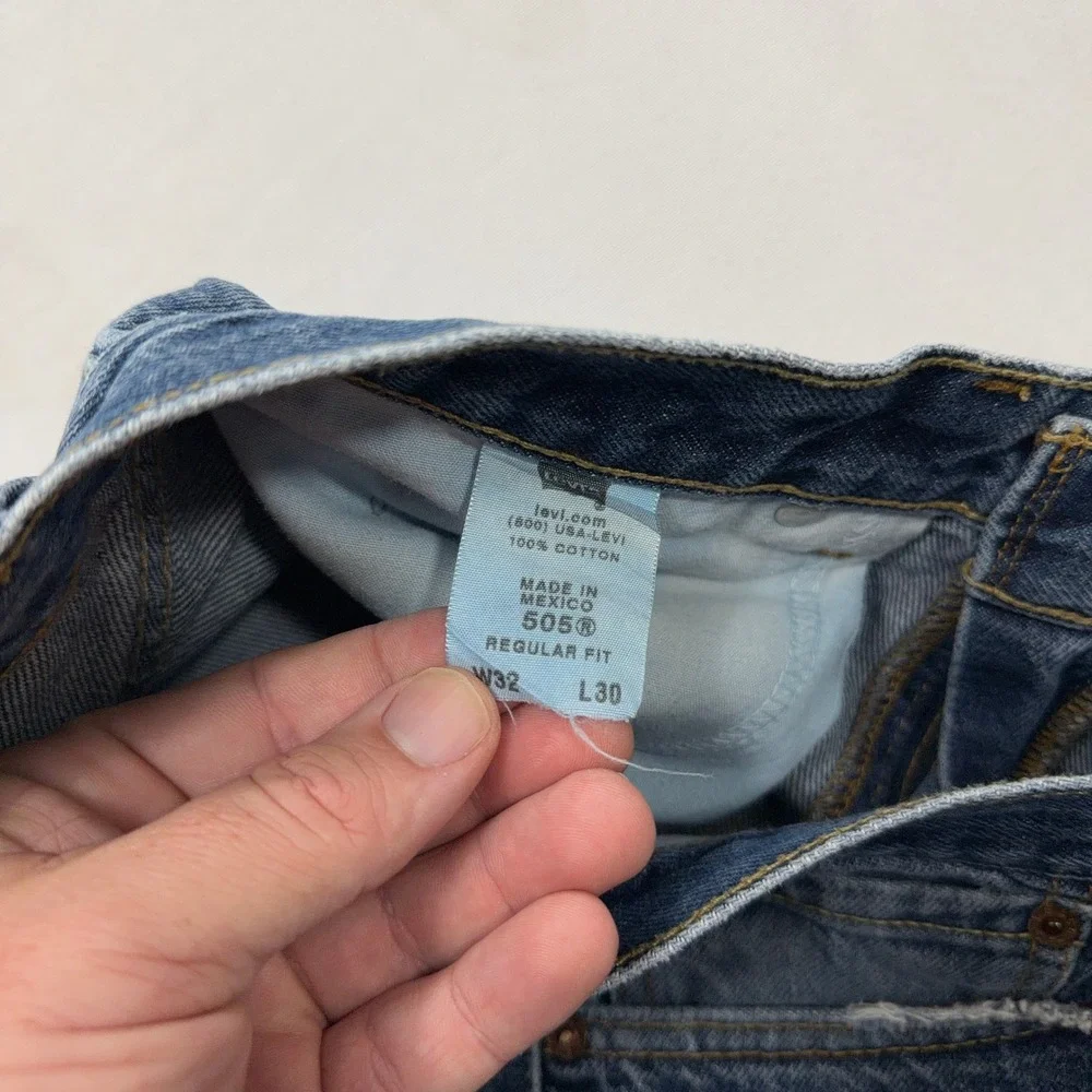 Y2K Levi's Jeans 505 Regular Fit Straight Leg Medium Wash Blue Mens W32 L30